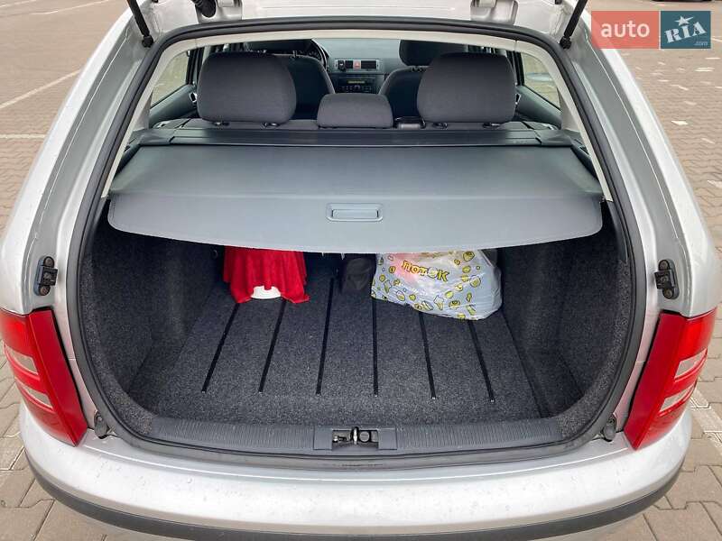 Універсал Skoda Fabia 2003 в Софіївській Борщагівці фото 16 Універсал Skoda Fabia 2003 в Софіївській Борщагівці