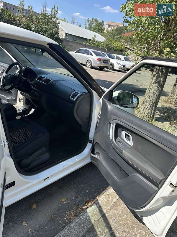 Хэтчбек Skoda Fabia 2008 в Николаеве