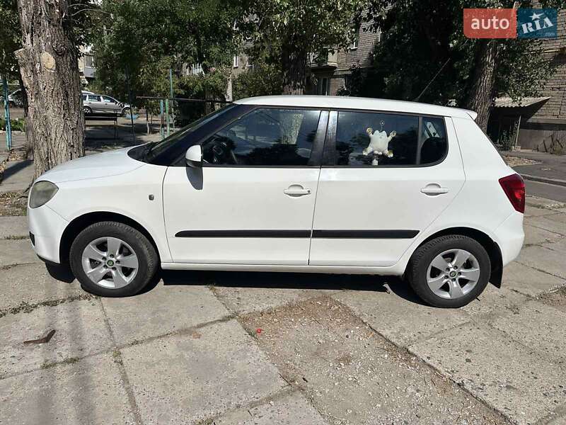 Хэтчбек Skoda Fabia 2008 в Николаеве