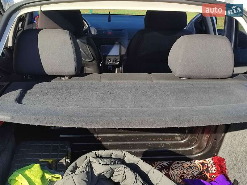 Хетчбек Skoda Fabia 2005 в Миколаєві