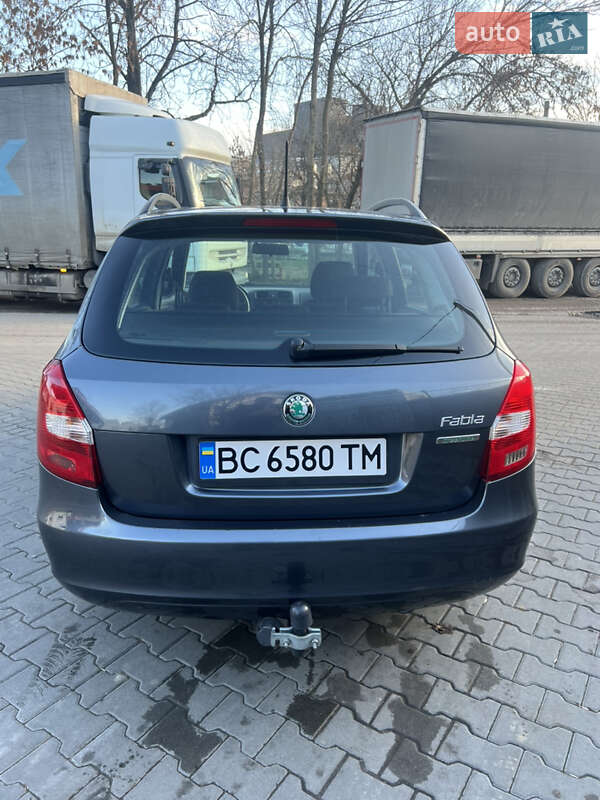 Универсал Skoda Fabia 2011 в Львове