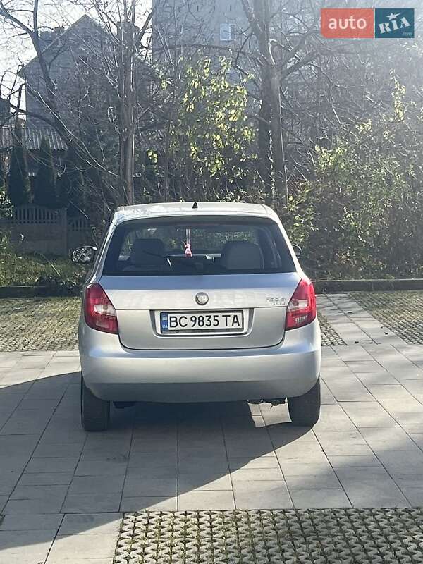 Хетчбек Skoda Fabia 2008 в Самборі