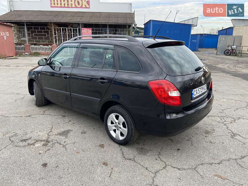 Универсал Skoda Fabia 2009 в Корсуне-Шевченковском