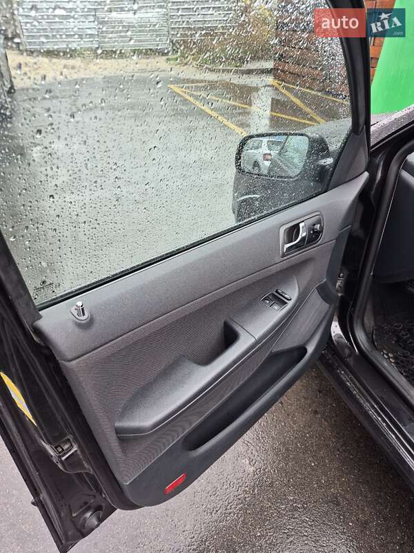 Універсал Skoda Fabia 2003 в Броварах фото 11 Універсал Skoda Fabia 2003 в Броварах