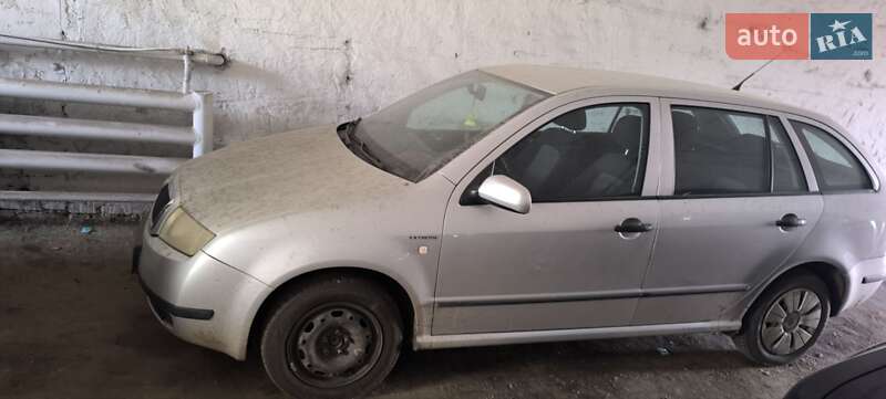 Универсал Skoda Fabia 2004 в Яготине