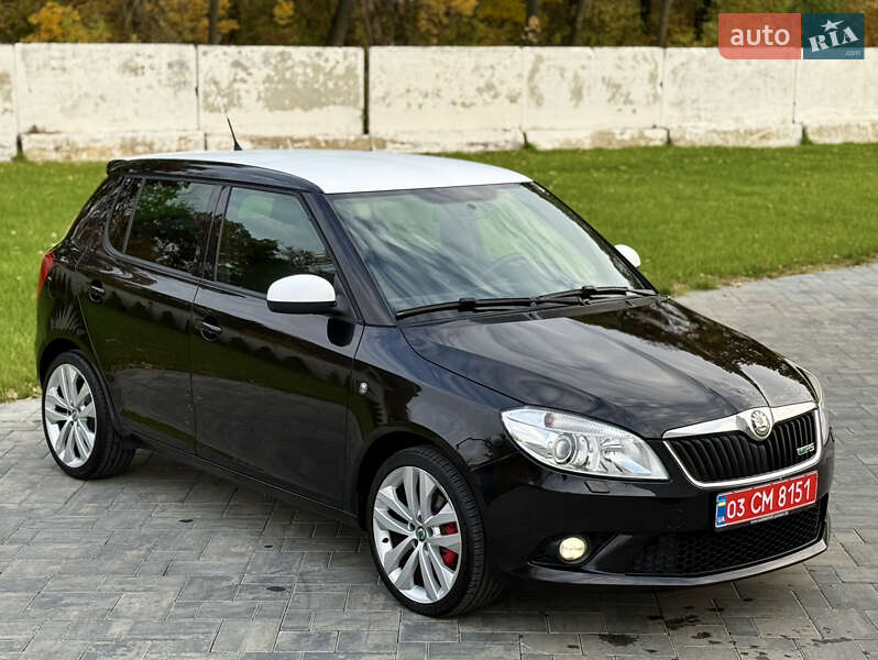 Хэтчбек Skoda Fabia 2011 в Луцке фото 2 Хэтчбек Skoda Fabia 2011 в Луцке