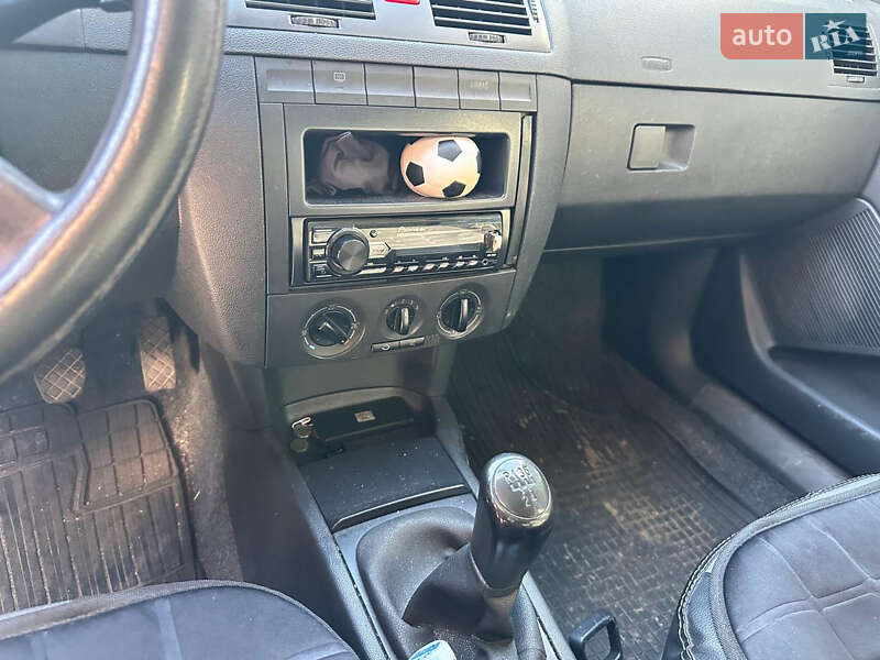 Хэтчбек Skoda Fabia 2004 в Вольнянске фото 7 Хэтчбек Skoda Fabia 2004 в Вольнянске