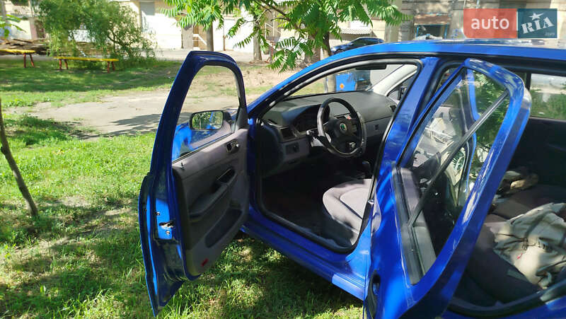 Хетчбек Skoda Fabia 2002 в Харкові