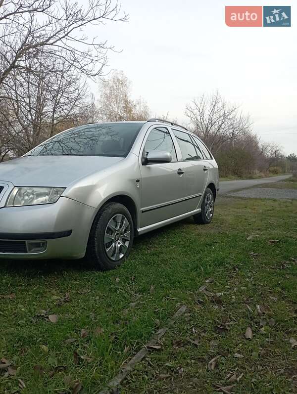 Универсал Skoda Fabia 2000 в Ужгороде фото 4 Универсал Skoda Fabia 2000 в Ужгороде
