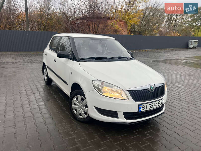 Хэтчбек Skoda Fabia 2012 в Полтаве