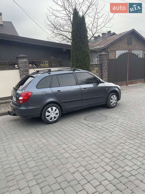 Универсал Skoda Fabia 2009 в Львове фото Универсал Skoda Fabia 2009 в Львове