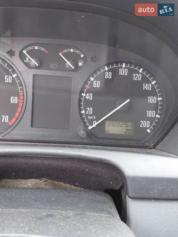 Универсал Skoda Fabia 2002 в Ивано-Франковске фото 8 Универсал Skoda Fabia 2002 в Ивано-Франковске