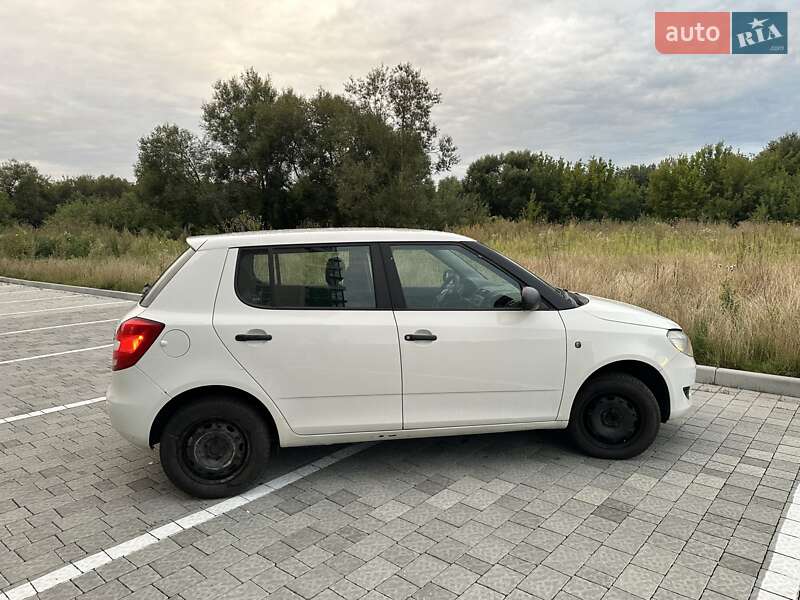 Хэтчбек Skoda Fabia 2010 в Львове фото 4 Хэтчбек Skoda Fabia 2010 в Львове