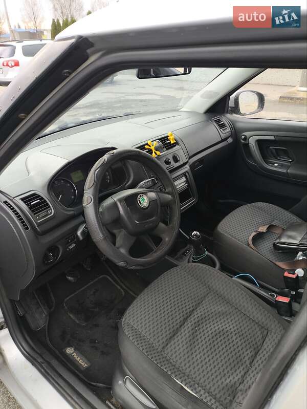 Хетчбек Skoda Fabia 2012 в Любарі