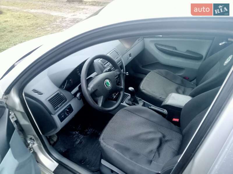 Хэтчбек Skoda Fabia 2001 в Самборе фото 6 Хэтчбек Skoda Fabia 2001 в Самборе