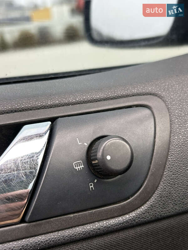 Седан Skoda Fabia 2004 в Вапнярке