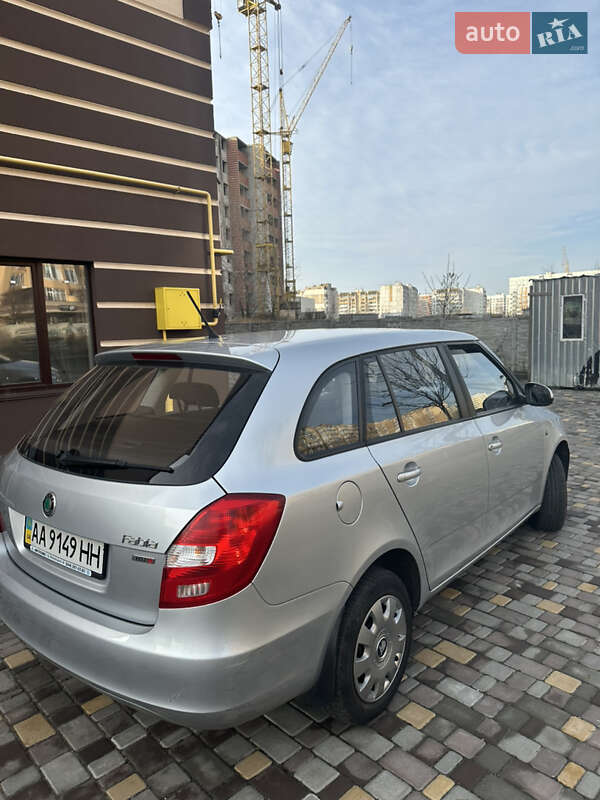 Универсал Skoda Fabia 2012 в Киеве
