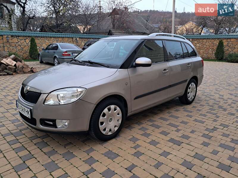 Универсал Skoda Fabia 2009 в Могилев-Подольске