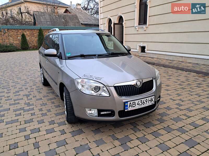 Универсал Skoda Fabia 2009 в Могилев-Подольске