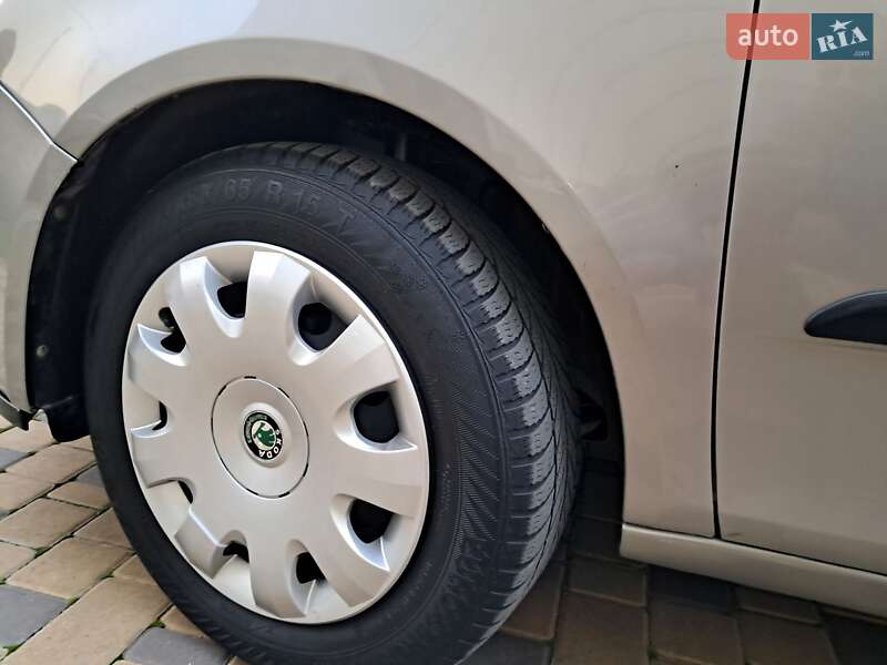 Универсал Skoda Fabia 2009 в Могилев-Подольске