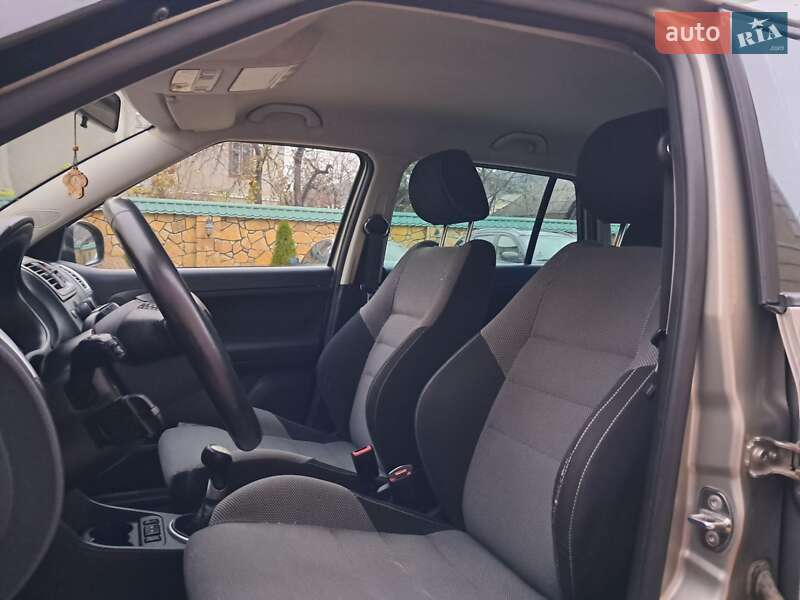 Универсал Skoda Fabia 2009 в Могилев-Подольске