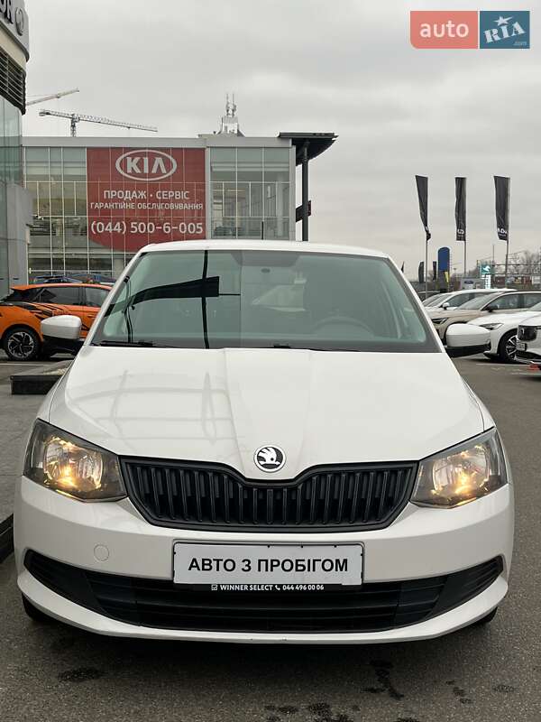 Хэтчбек Skoda Fabia 2018 в Киеве