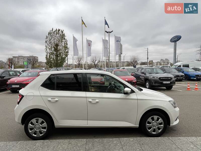 Хэтчбек Skoda Fabia 2018 в Киеве