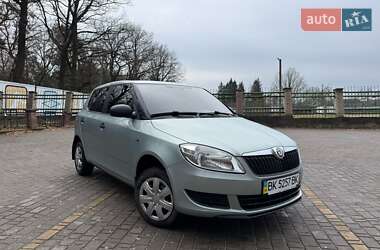 Хетчбек Skoda Fabia 2012 в Володимирці