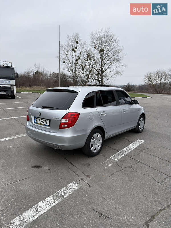 Універсал Skoda Fabia 2015 в Новій Водолагі