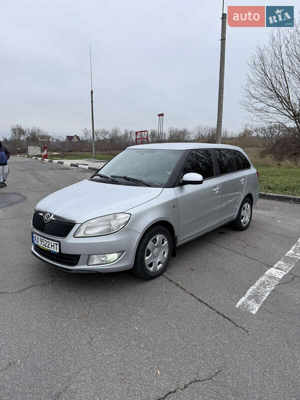 Універсал Skoda Fabia 2015 в Новій Водолагі