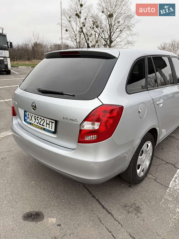 Універсал Skoda Fabia 2015 в Новій Водолагі