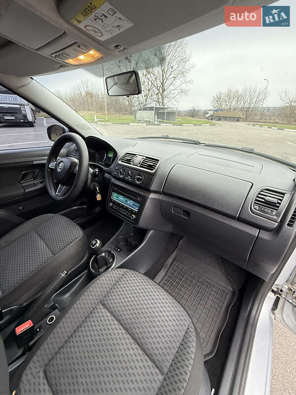 Універсал Skoda Fabia 2015 в Новій Водолагі