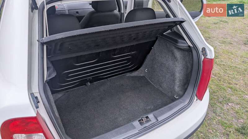 Хэтчбек Skoda Fabia 2006 в Шепетовке