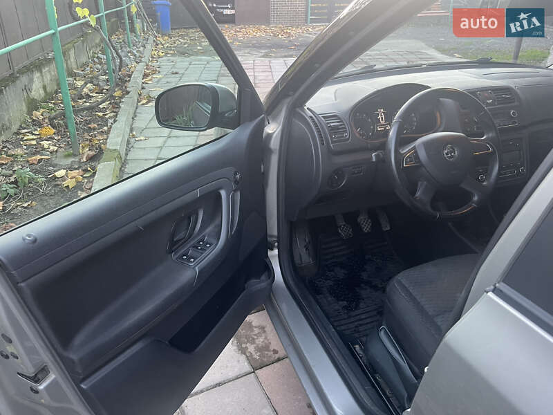 Хетчбек Skoda Fabia 2013 в Мукачевому