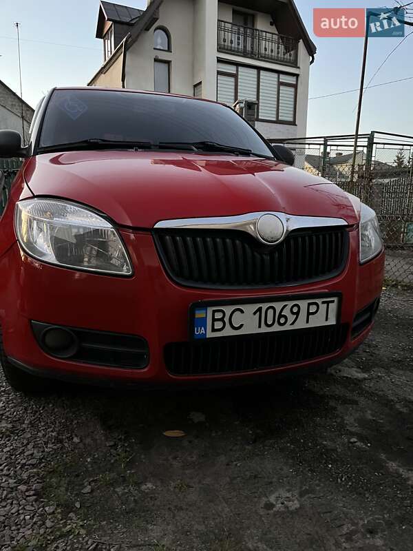 Хэтчбек Skoda Fabia 2007 в Винниках