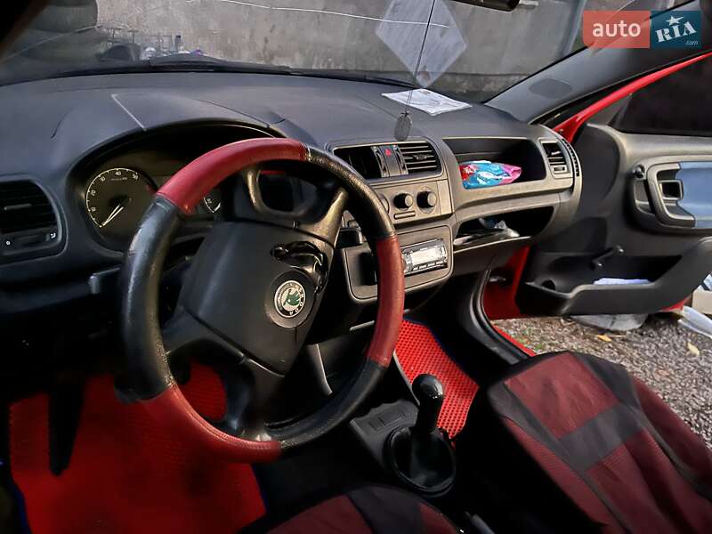 Хэтчбек Skoda Fabia 2007 в Винниках