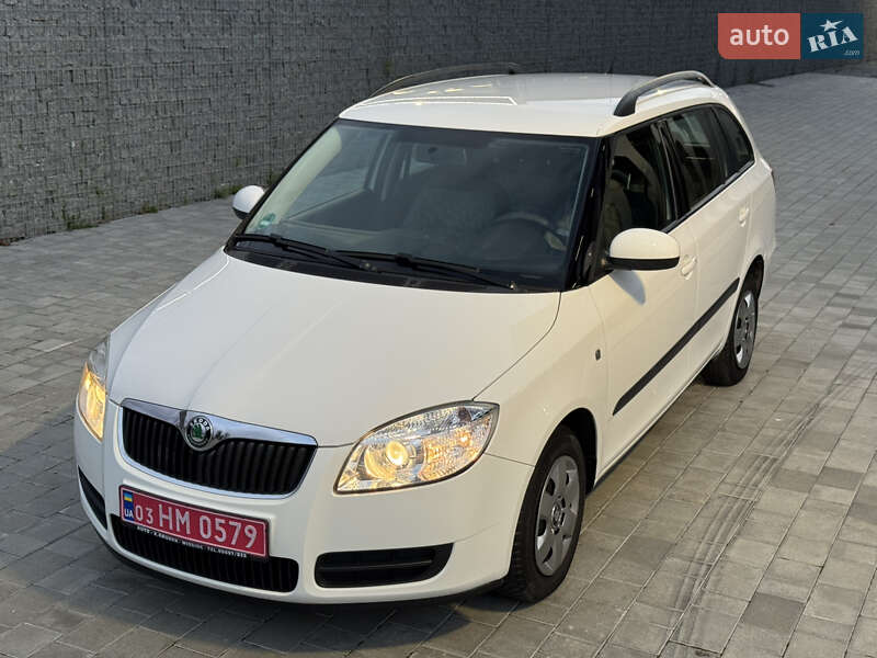 Универсал Skoda Fabia 2009 в Луцке