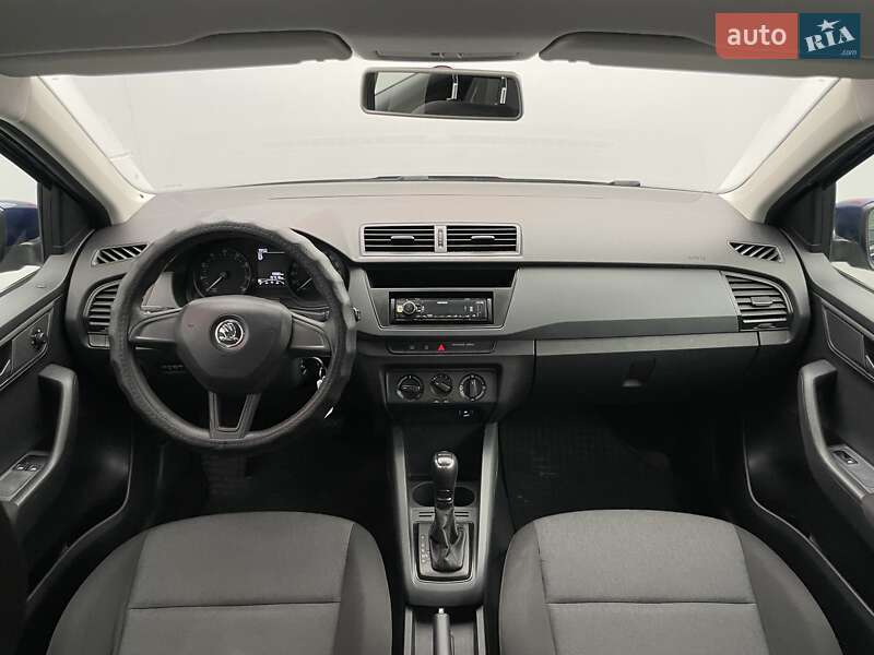 Хэтчбек Skoda Fabia 2016 в Киеве