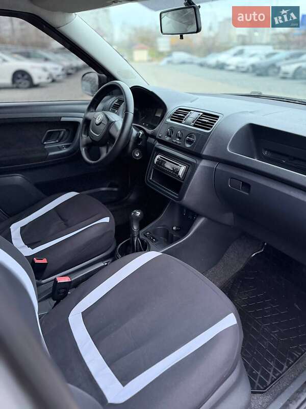 Хетчбек Skoda Fabia 2011 в Києві фото 9 Хетчбек Skoda Fabia 2011 в Києві