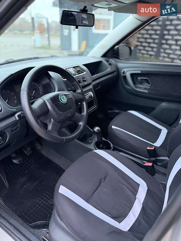 Хетчбек Skoda Fabia 2011 в Києві фото 7 Хетчбек Skoda Fabia 2011 в Києві