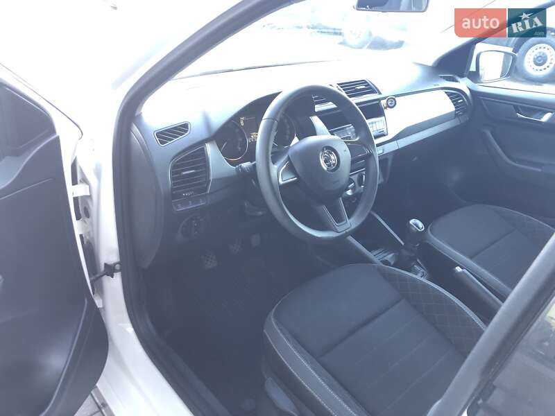 Хэтчбек Skoda Fabia 2019 в Киеве