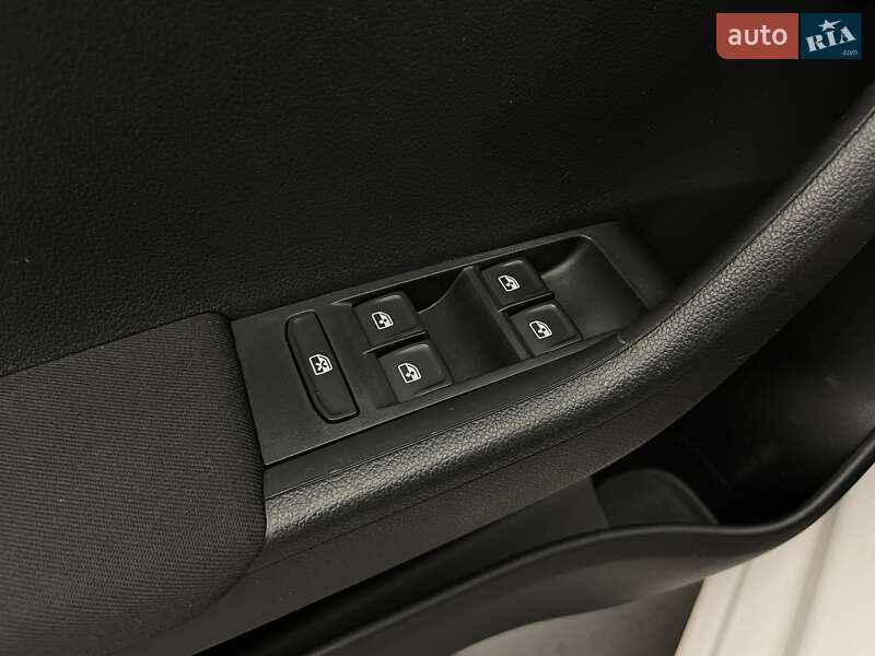 Хэтчбек Skoda Fabia 2018 в Киеве