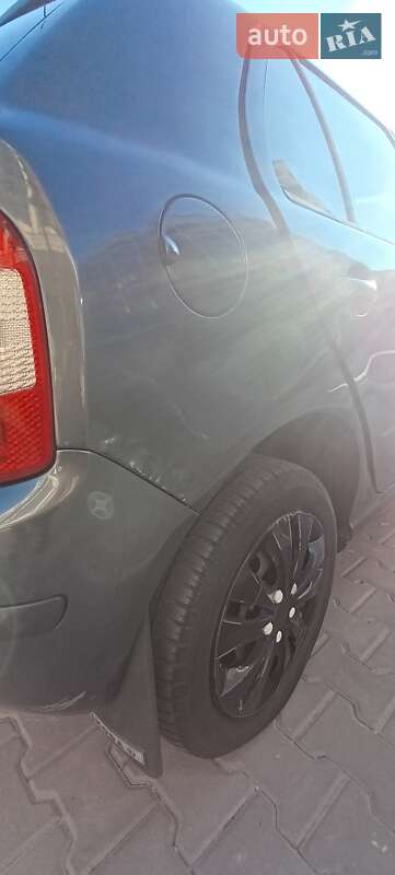 Хэтчбек Skoda Fabia 2007 в Киеве фото 30 Хэтчбек Skoda Fabia 2007 в Киеве