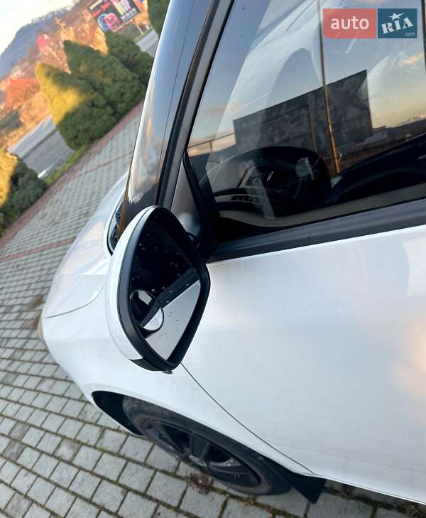 Хэтчбек Skoda Fabia 2011 в Хусте