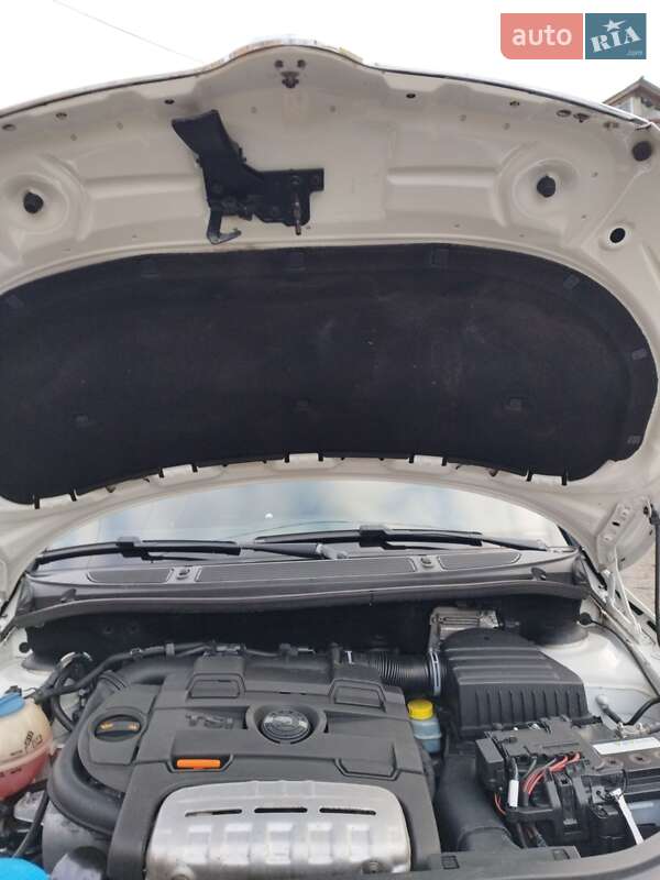 Хэтчбек Skoda Fabia 2012 в Теплике