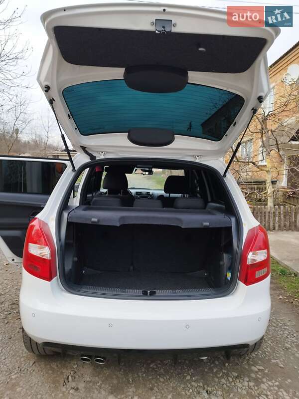 Хэтчбек Skoda Fabia 2012 в Теплике
