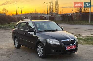 Універсал Skoda Fabia 2010 в Києві