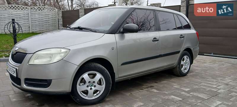 Универсал Skoda Fabia 2008 в Ильинцах