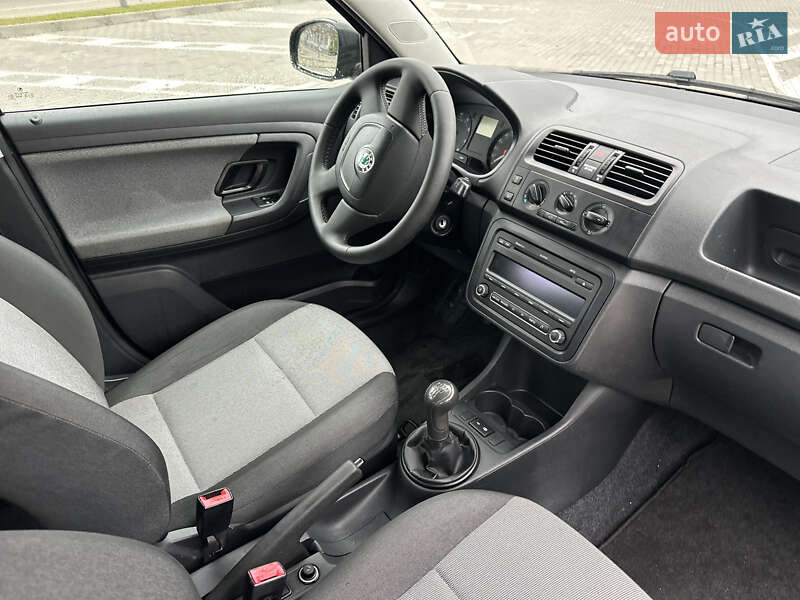 Универсал Skoda Fabia 2011 в Ровно фото 17 Универсал Skoda Fabia 2011 в Ровно