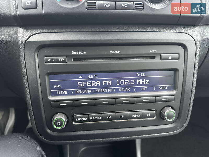 Универсал Skoda Fabia 2011 в Ровно фото 49 Универсал Skoda Fabia 2011 в Ровно
